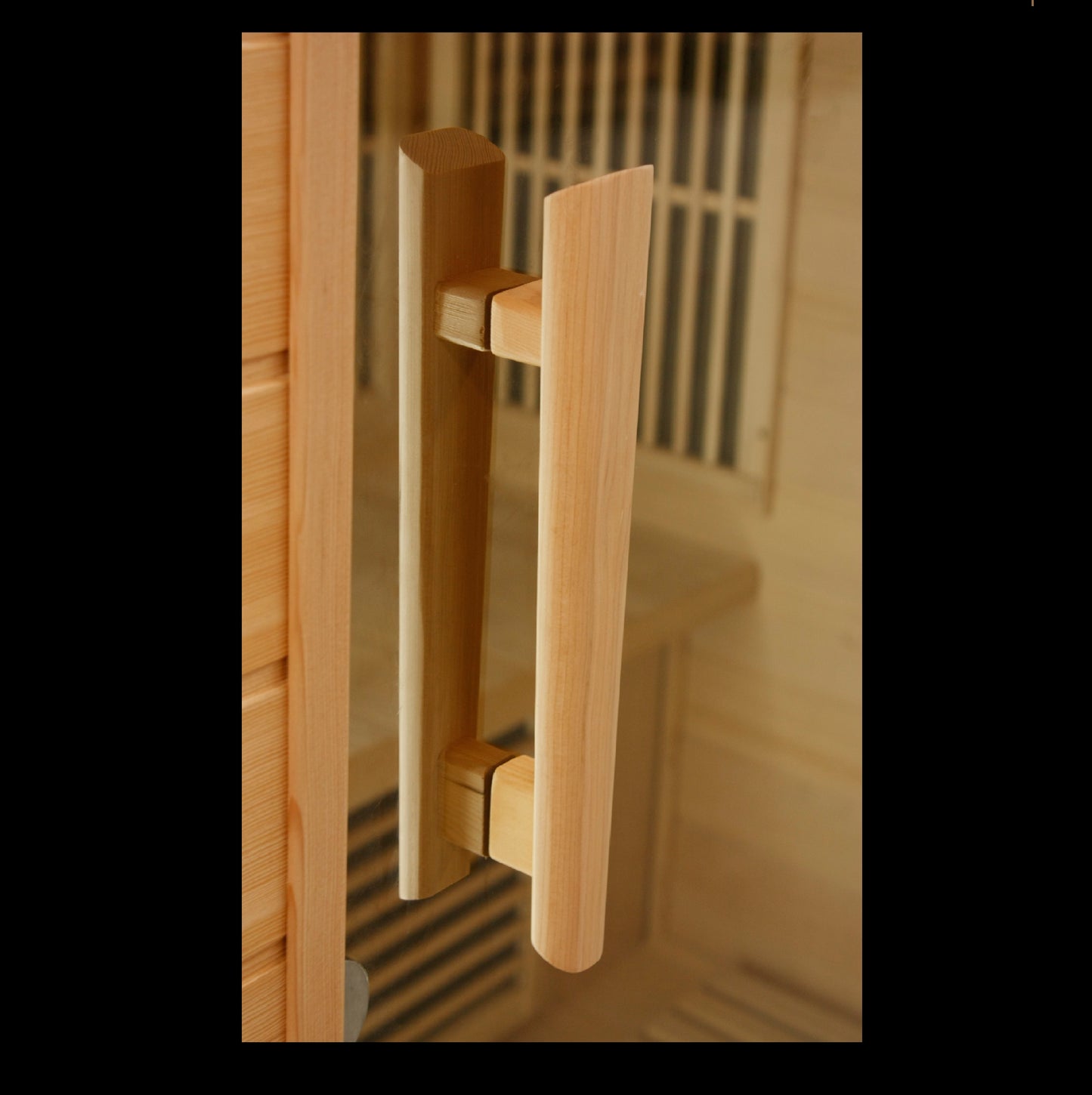 Maxxus K306-01 3-Person Low EMF Far Infrared Sauna – Hemlock — door handle detail